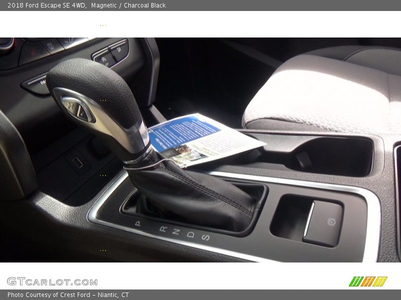 Magnetic / Charcoal Black 2018 Ford Escape SE 4WD