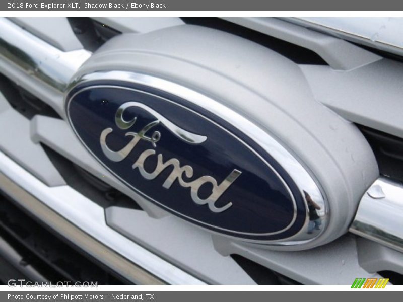 Shadow Black / Ebony Black 2018 Ford Explorer XLT