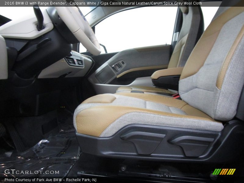 Capparis White / Giga Cassia Natural Leather/Carum Spice Grey Wool Cloth 2016 BMW i3 with Range Extender