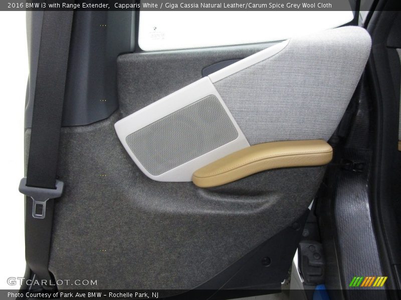 Capparis White / Giga Cassia Natural Leather/Carum Spice Grey Wool Cloth 2016 BMW i3 with Range Extender