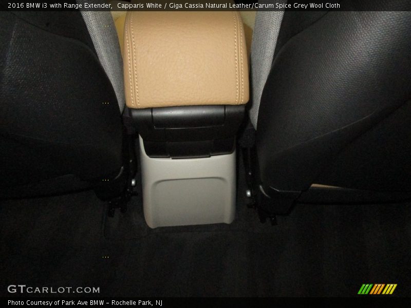 Capparis White / Giga Cassia Natural Leather/Carum Spice Grey Wool Cloth 2016 BMW i3 with Range Extender