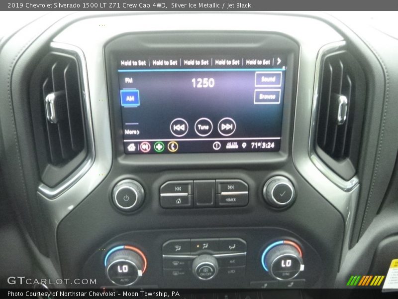Silver Ice Metallic / Jet Black 2019 Chevrolet Silverado 1500 LT Z71 Crew Cab 4WD