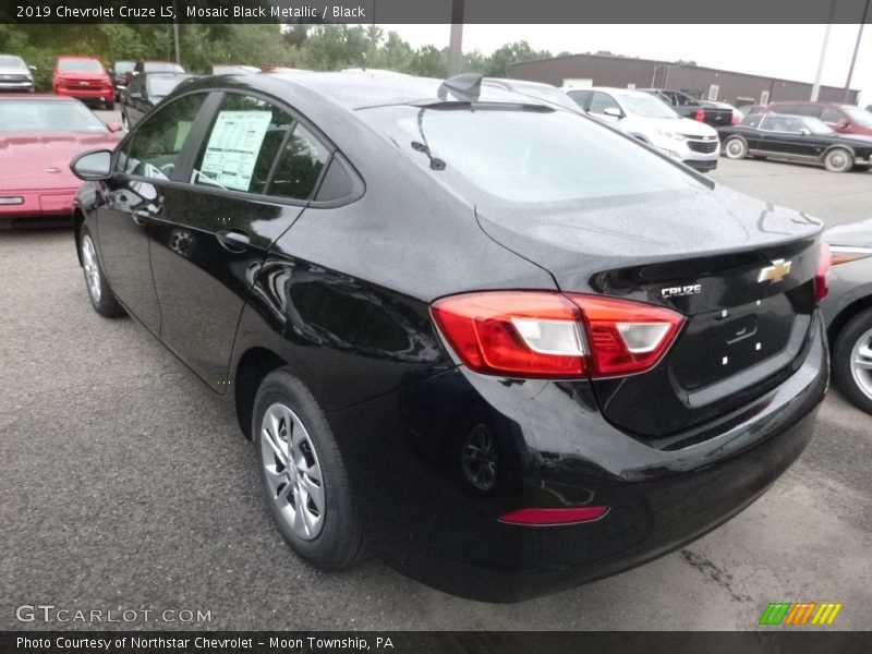 Mosaic Black Metallic / Black 2019 Chevrolet Cruze LS