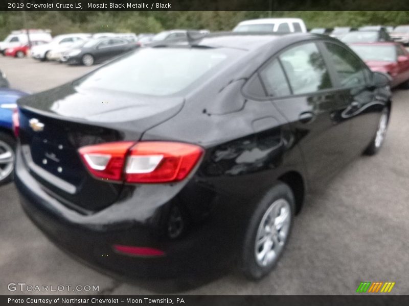 Mosaic Black Metallic / Black 2019 Chevrolet Cruze LS