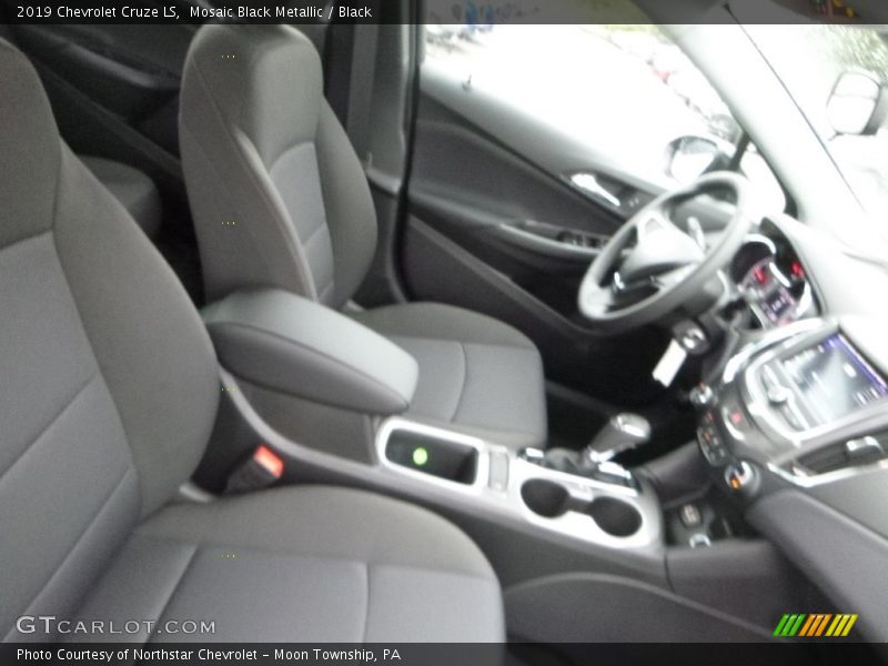 Mosaic Black Metallic / Black 2019 Chevrolet Cruze LS