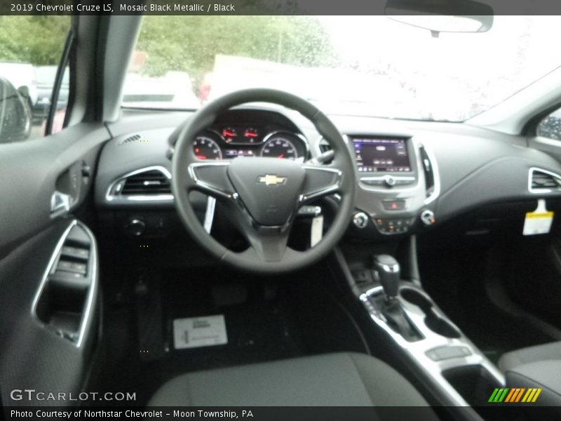 Mosaic Black Metallic / Black 2019 Chevrolet Cruze LS