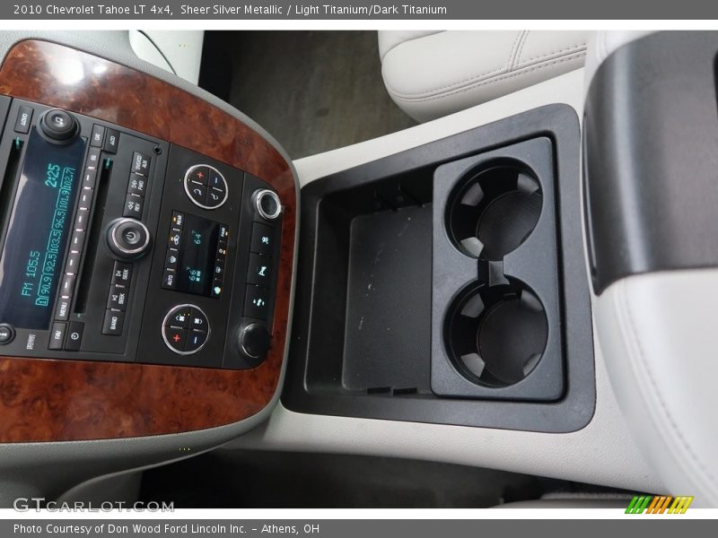 Sheer Silver Metallic / Light Titanium/Dark Titanium 2010 Chevrolet Tahoe LT 4x4