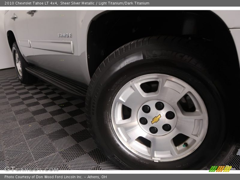 Sheer Silver Metallic / Light Titanium/Dark Titanium 2010 Chevrolet Tahoe LT 4x4