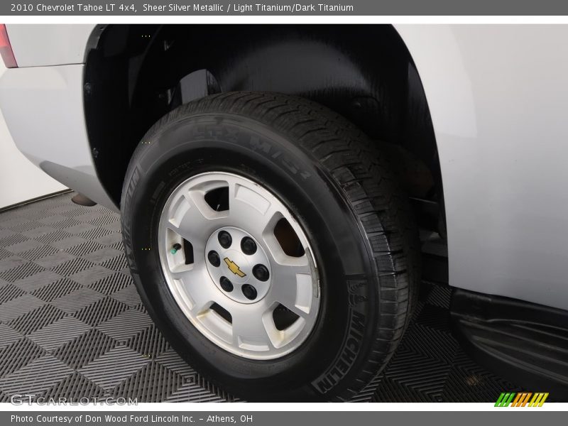 Sheer Silver Metallic / Light Titanium/Dark Titanium 2010 Chevrolet Tahoe LT 4x4