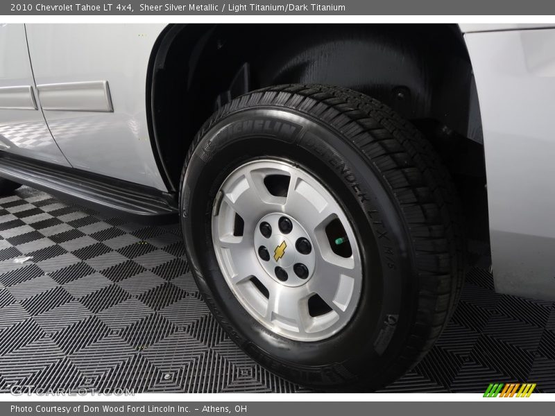 Sheer Silver Metallic / Light Titanium/Dark Titanium 2010 Chevrolet Tahoe LT 4x4