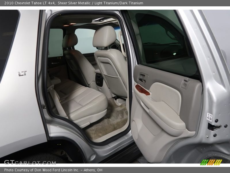 Sheer Silver Metallic / Light Titanium/Dark Titanium 2010 Chevrolet Tahoe LT 4x4
