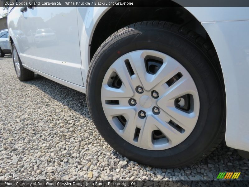 White Knuckle / Black/Light Graystone 2019 Dodge Grand Caravan SE