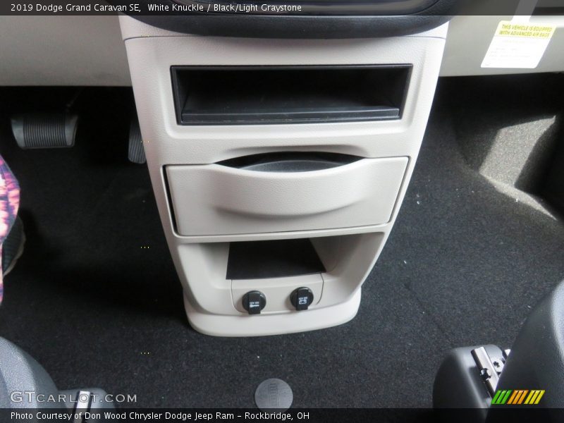 White Knuckle / Black/Light Graystone 2019 Dodge Grand Caravan SE
