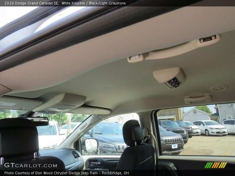 White Knuckle / Black/Light Graystone 2019 Dodge Grand Caravan SE
