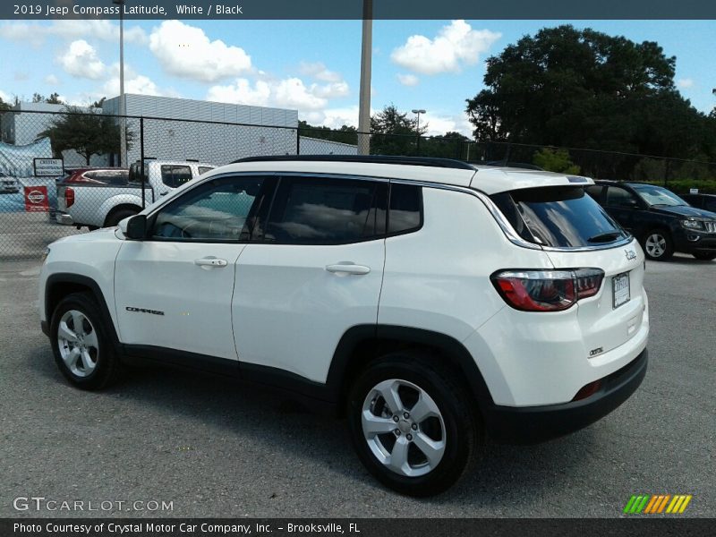White / Black 2019 Jeep Compass Latitude