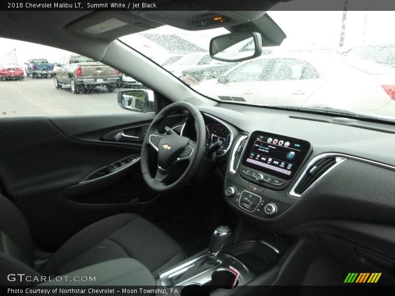 Summit White / Jet Black 2018 Chevrolet Malibu LT
