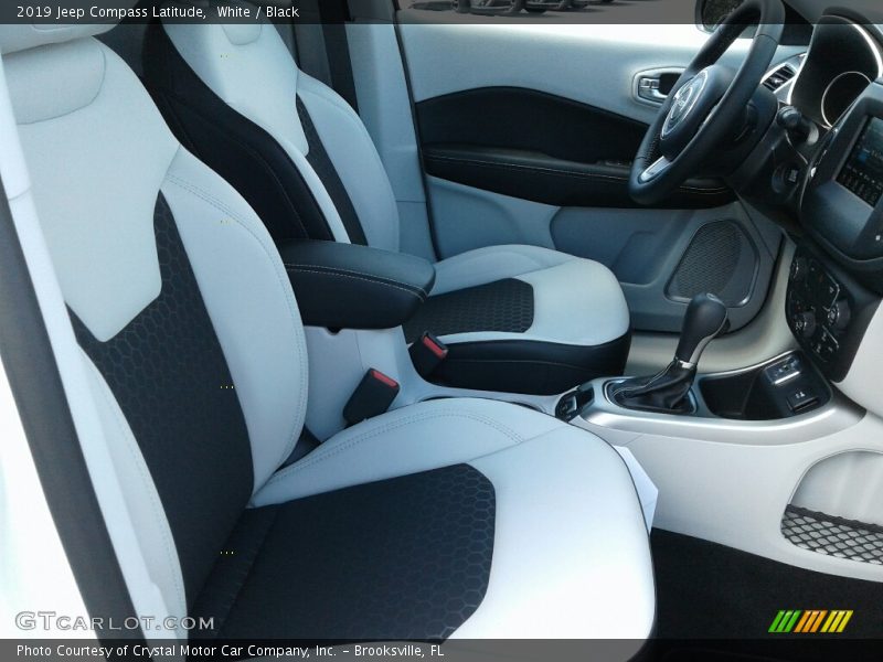 White / Black 2019 Jeep Compass Latitude