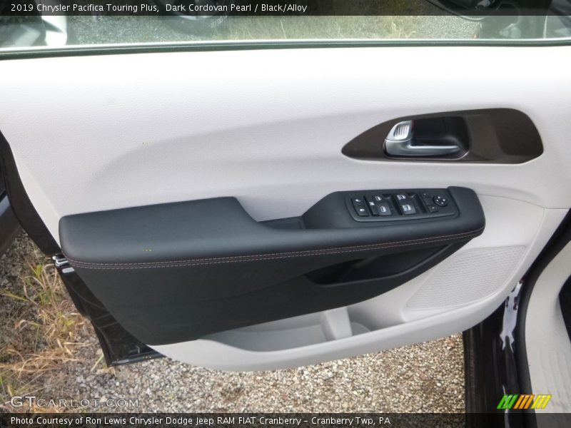 Dark Cordovan Pearl / Black/Alloy 2019 Chrysler Pacifica Touring Plus