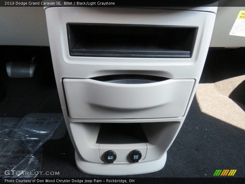 Billet / Black/Light Graystone 2019 Dodge Grand Caravan SE