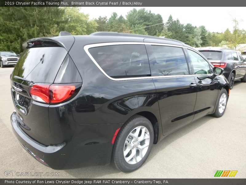 Brilliant Black Crystal Pearl / Black/Alloy 2019 Chrysler Pacifica Touring Plus