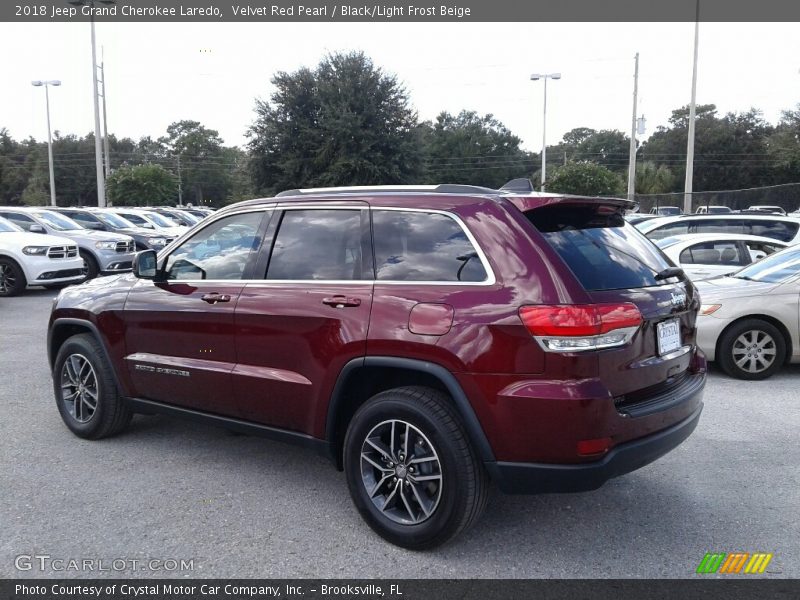 Velvet Red Pearl / Black/Light Frost Beige 2018 Jeep Grand Cherokee Laredo