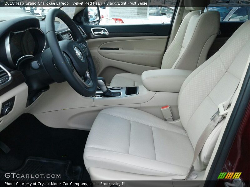 Velvet Red Pearl / Black/Light Frost Beige 2018 Jeep Grand Cherokee Laredo