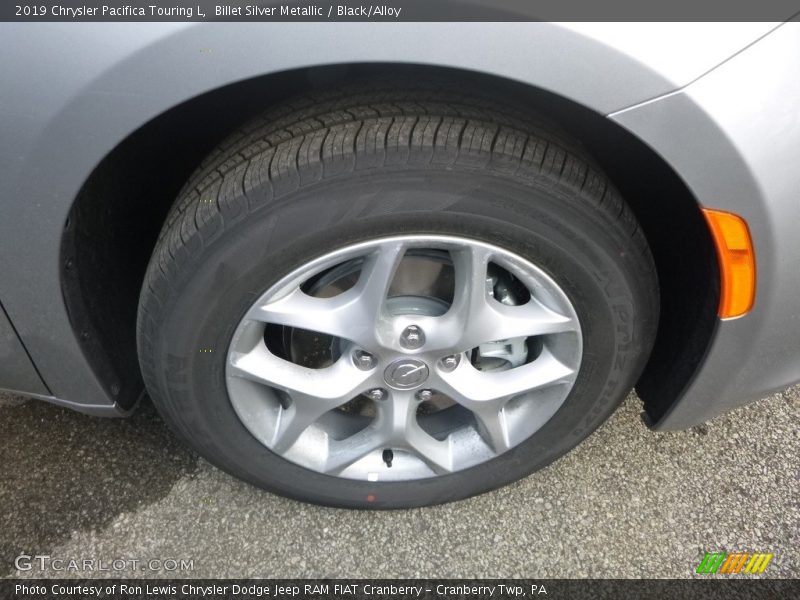  2019 Pacifica Touring L Wheel