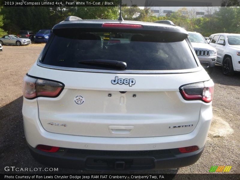 Pearl White Tri–Coat / Black 2019 Jeep Compass Limited 4x4