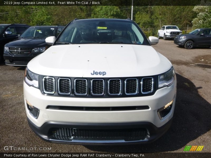 Pearl White Tri–Coat / Black 2019 Jeep Compass Limited 4x4