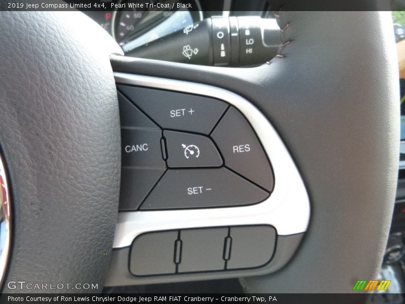 Pearl White Tri–Coat / Black 2019 Jeep Compass Limited 4x4