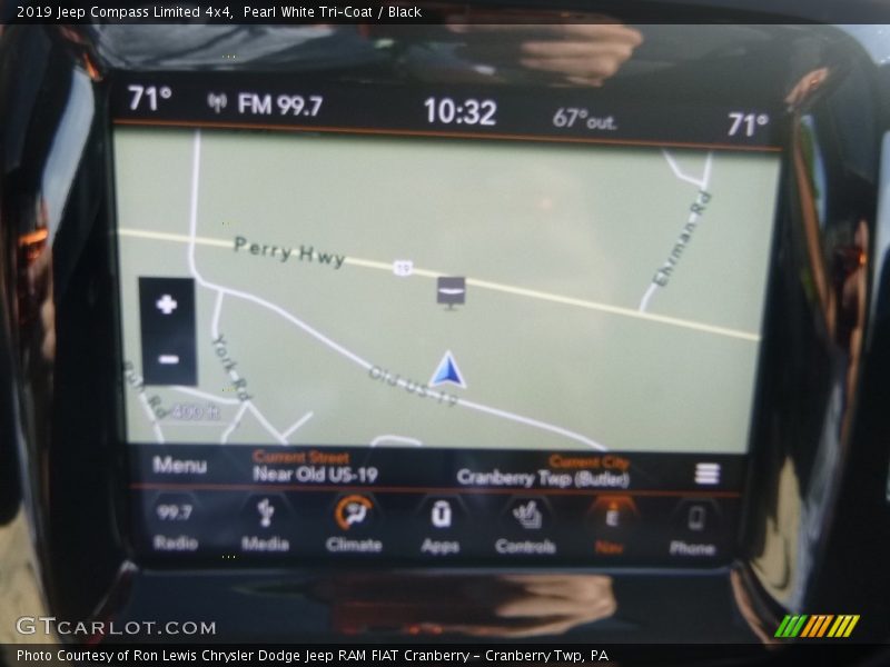 Pearl White Tri–Coat / Black 2019 Jeep Compass Limited 4x4