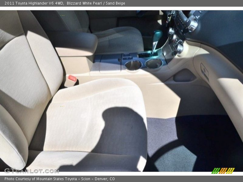 Blizzard White Pearl / Sand Beige 2011 Toyota Highlander V6 4WD
