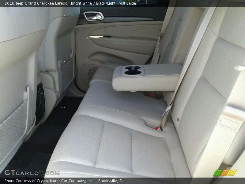 Bright White / Black/Light Frost Beige 2018 Jeep Grand Cherokee Laredo