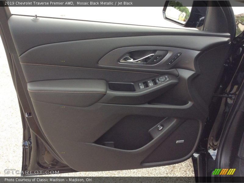 Mosaic Black Metallic / Jet Black 2019 Chevrolet Traverse Premier AWD