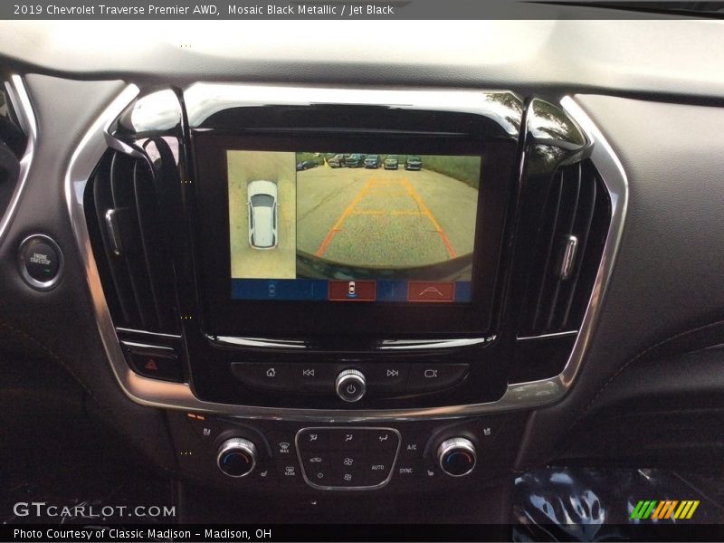 Mosaic Black Metallic / Jet Black 2019 Chevrolet Traverse Premier AWD