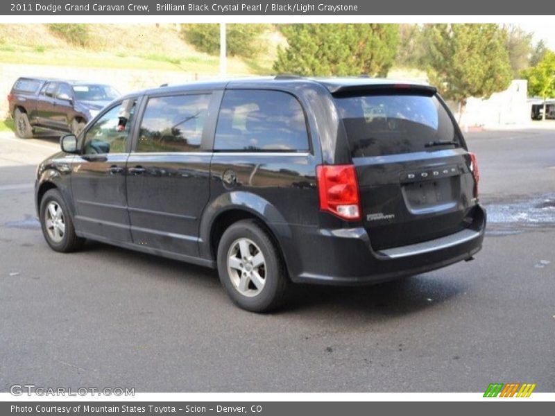 Brilliant Black Crystal Pearl / Black/Light Graystone 2011 Dodge Grand Caravan Crew