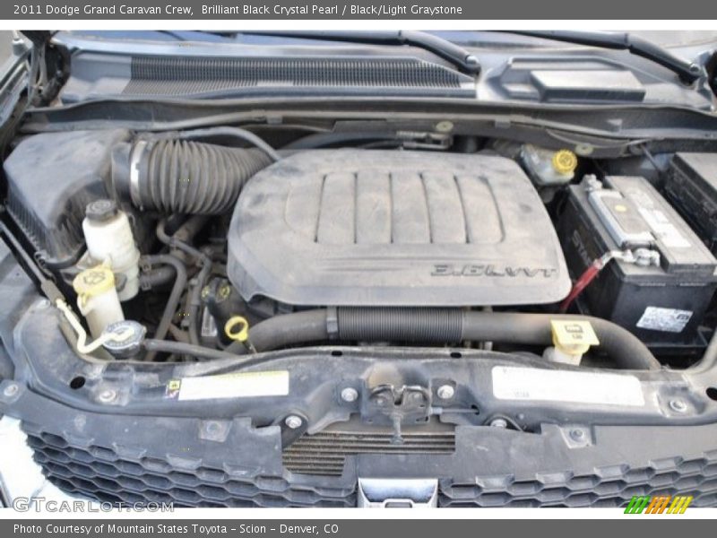 Brilliant Black Crystal Pearl / Black/Light Graystone 2011 Dodge Grand Caravan Crew