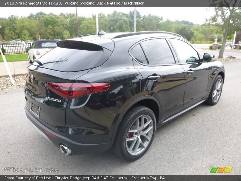 Vulcano (Volcano) Black Metallic / Black/Black 2018 Alfa Romeo Stelvio Ti AWD