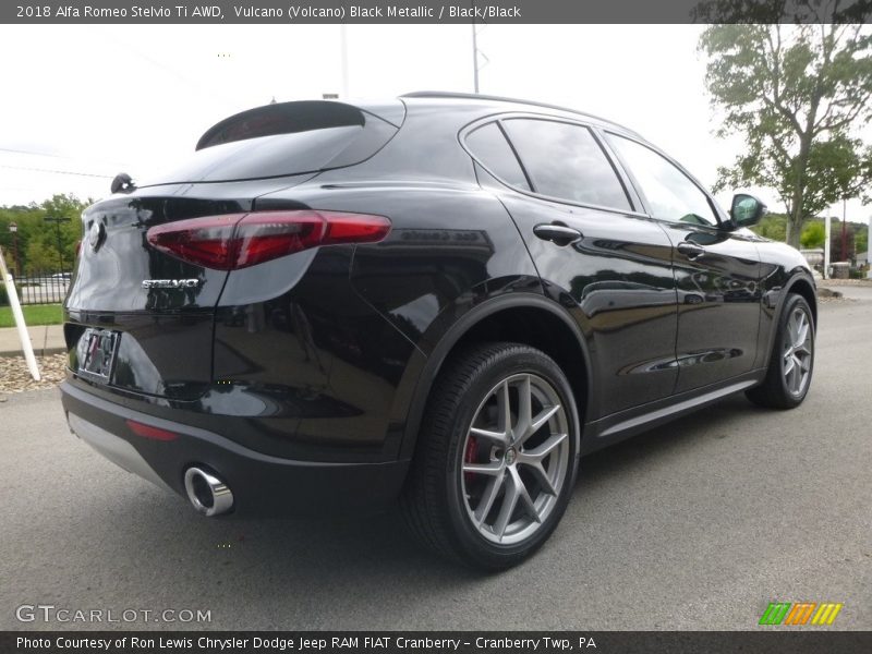 Vulcano (Volcano) Black Metallic / Black/Black 2018 Alfa Romeo Stelvio Ti AWD