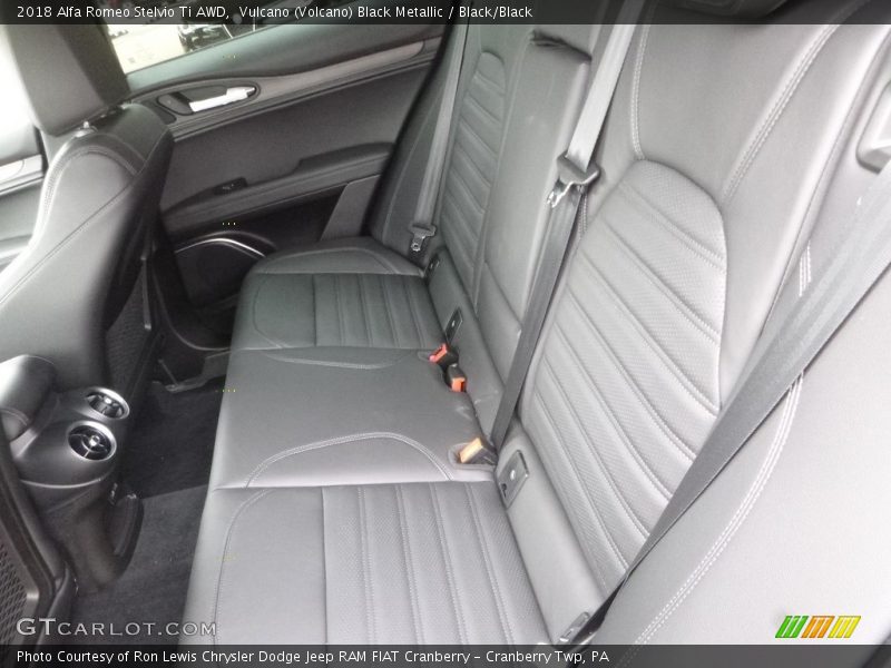 Vulcano (Volcano) Black Metallic / Black/Black 2018 Alfa Romeo Stelvio Ti AWD