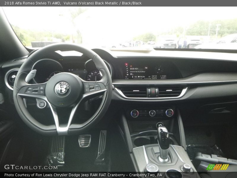 Vulcano (Volcano) Black Metallic / Black/Black 2018 Alfa Romeo Stelvio Ti AWD