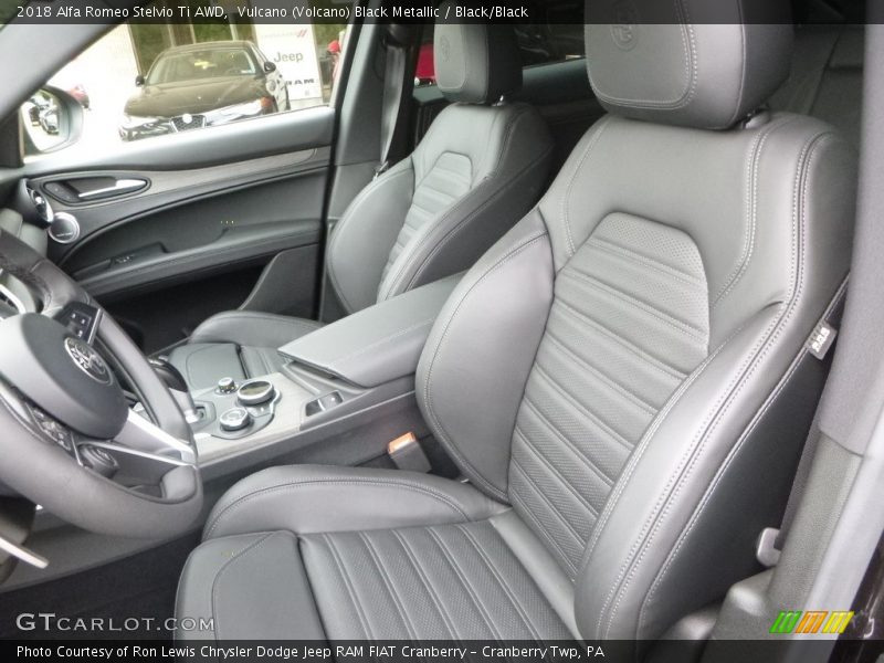 Vulcano (Volcano) Black Metallic / Black/Black 2018 Alfa Romeo Stelvio Ti AWD