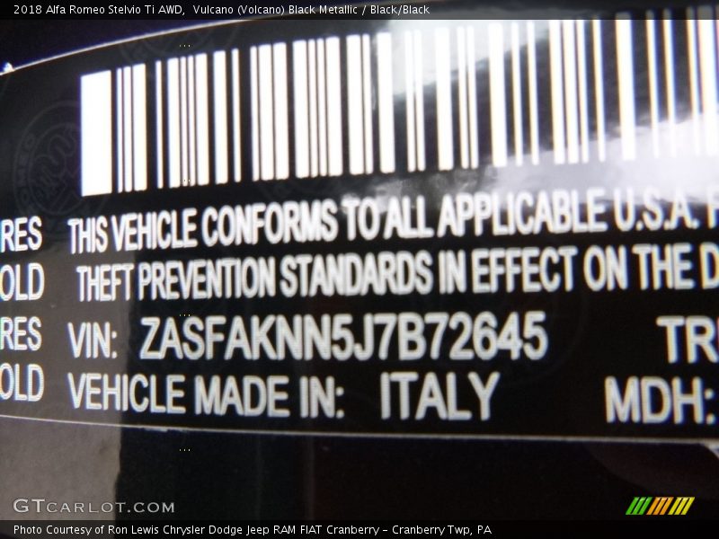 Vulcano (Volcano) Black Metallic / Black/Black 2018 Alfa Romeo Stelvio Ti AWD