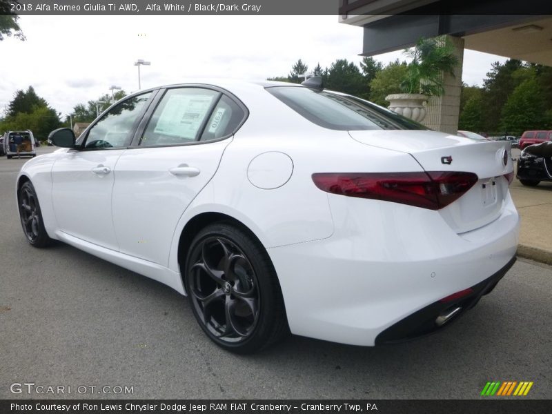 Alfa White / Black/Dark Gray 2018 Alfa Romeo Giulia Ti AWD