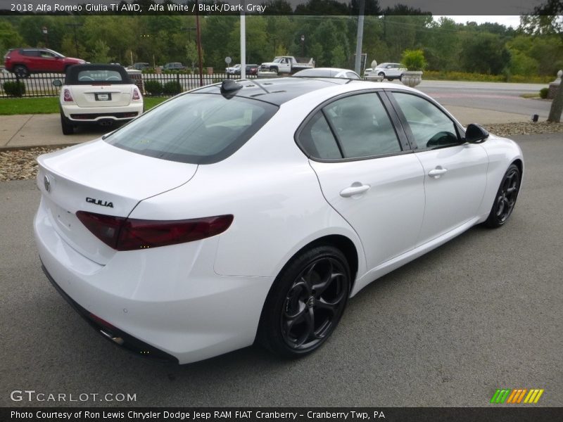 Alfa White / Black/Dark Gray 2018 Alfa Romeo Giulia Ti AWD