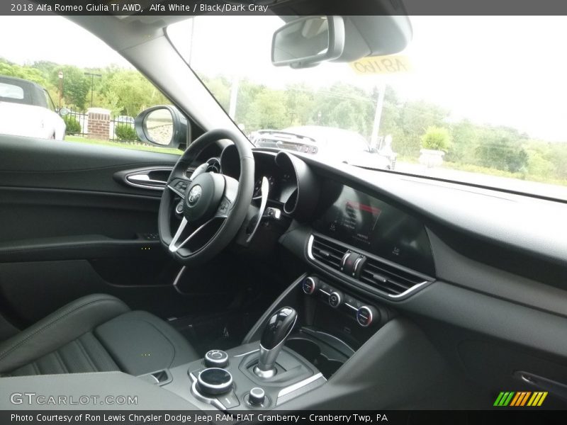 Alfa White / Black/Dark Gray 2018 Alfa Romeo Giulia Ti AWD