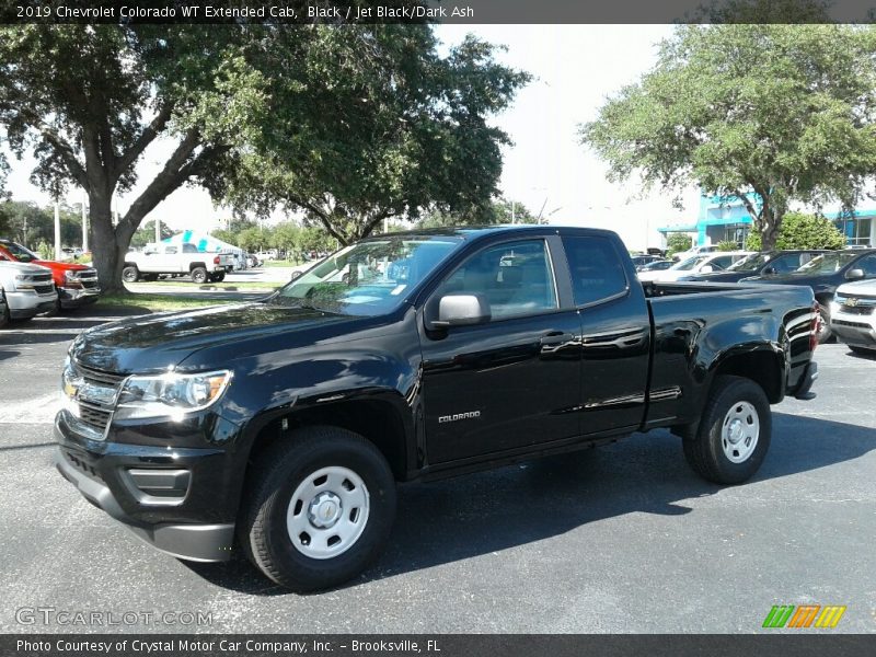 Front 3/4 View of 2019 Colorado WT Extended Cab