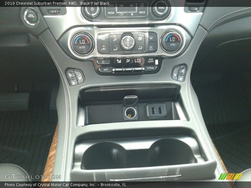 Black / Jet Black 2019 Chevrolet Suburban Premier 4WD