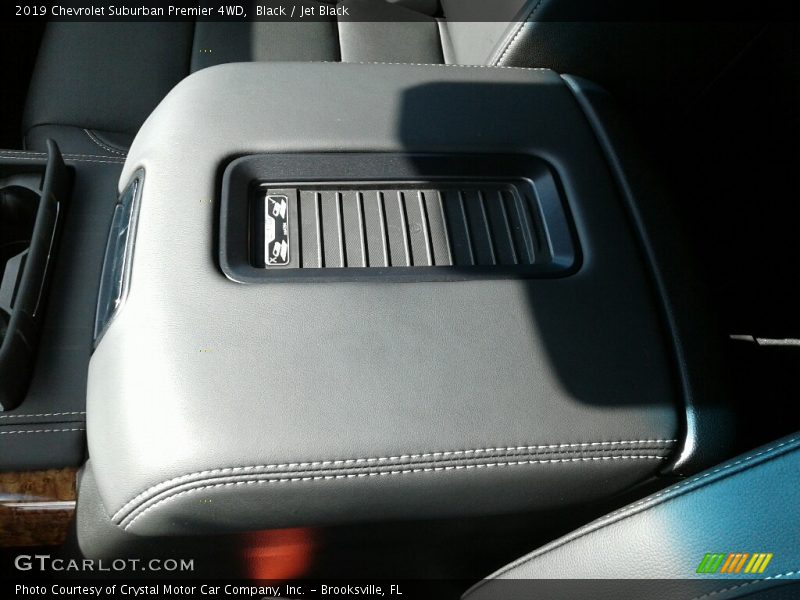 Black / Jet Black 2019 Chevrolet Suburban Premier 4WD