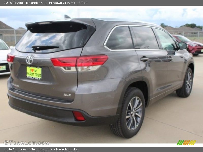 Predawn Gray Mica / Black 2018 Toyota Highlander XLE